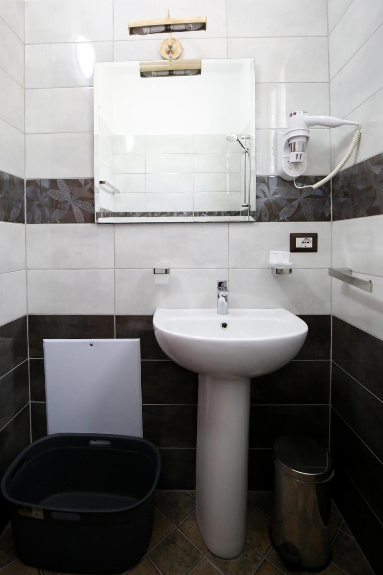 Hotel Rolex Vlorë Buitenkant foto